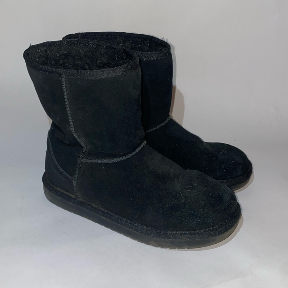 Koolaburra by Ugg black suede boots, youth 1